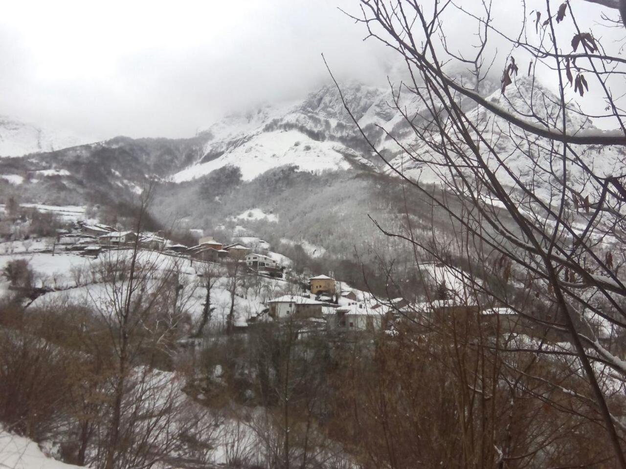 La Currada Villa Taranes Bagian luar foto