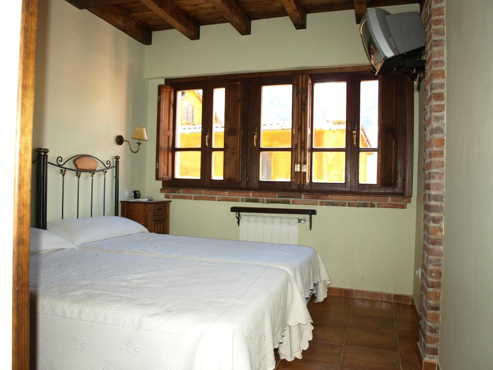 La Currada Villa Taranes Ruang foto