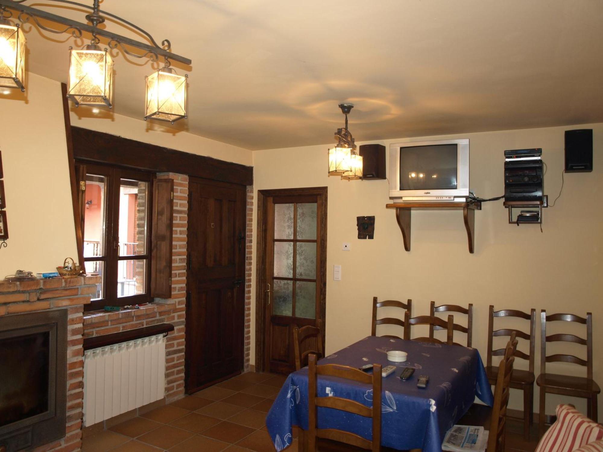 La Currada Villa Taranes Ruang foto