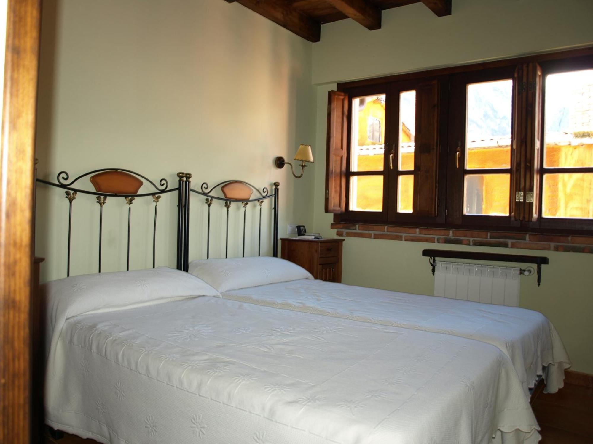 La Currada Villa Taranes Ruang foto