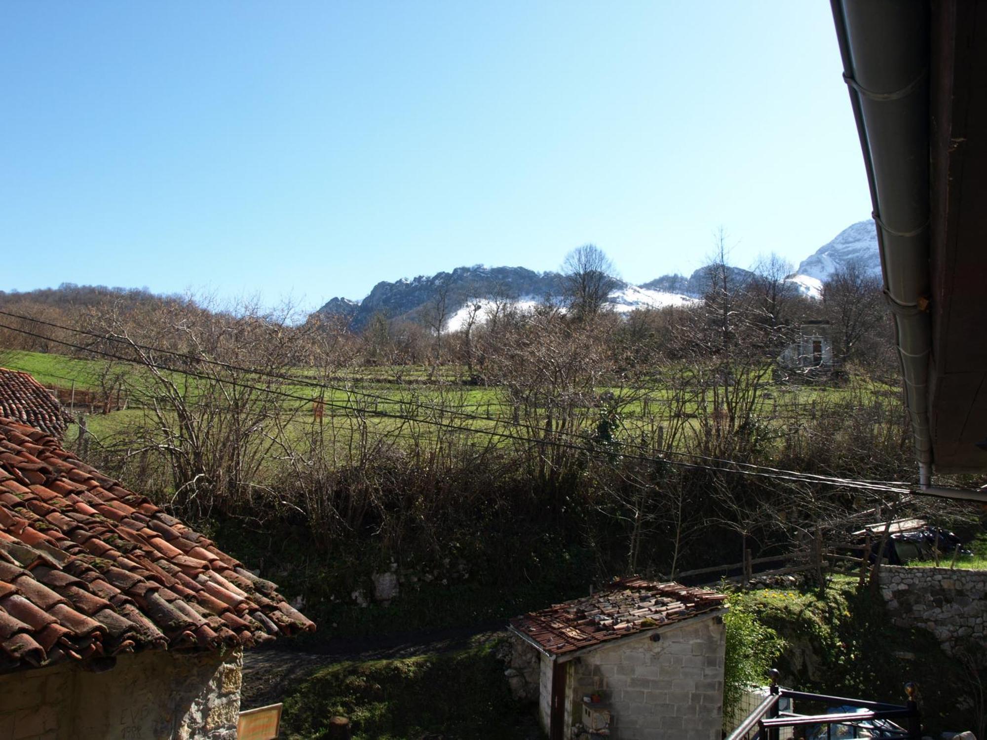 La Currada Villa Taranes Ruang foto